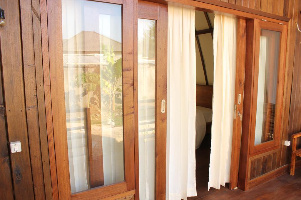 Melati Cottage ギリ・トラワンガン エクステリア 写真