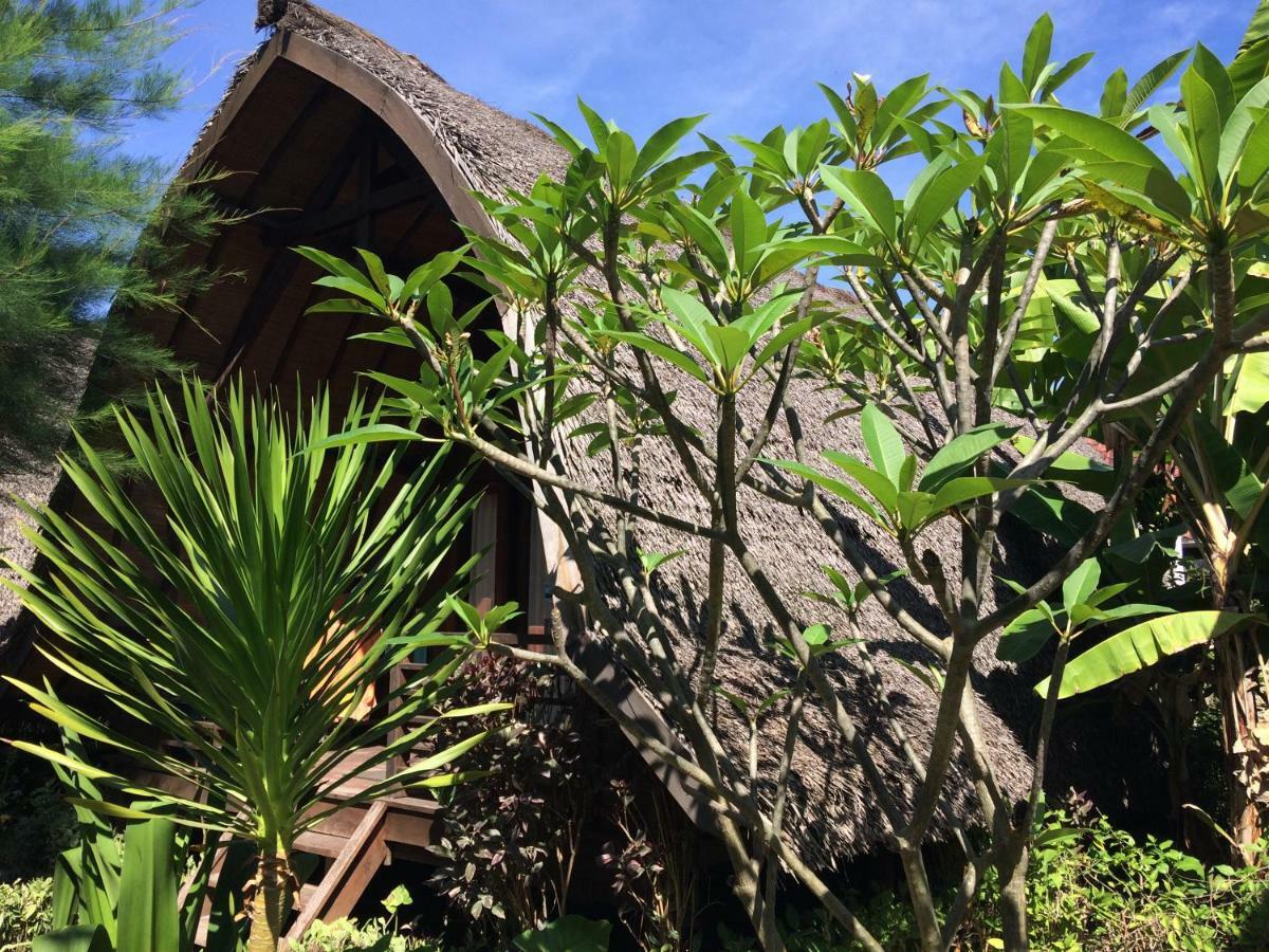 Melati Cottage ギリ・トラワンガン エクステリア 写真