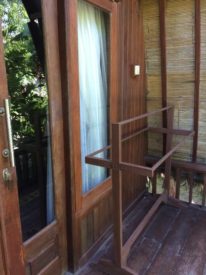 Melati Cottage ギリ・トラワンガン エクステリア 写真